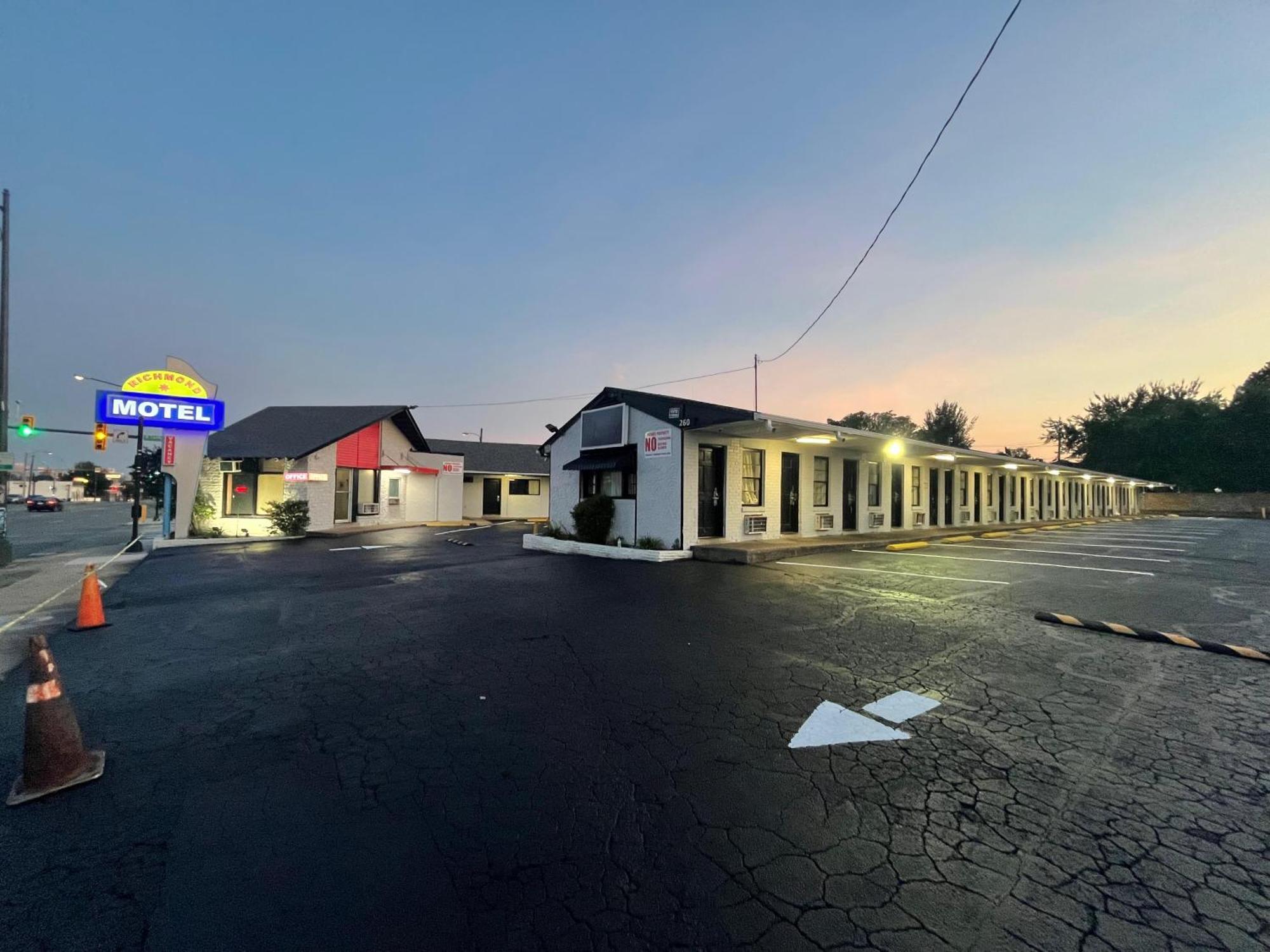 Richmond Motel Hotel